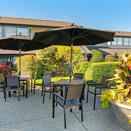 Best Western Plus Emerald Isle Hotel Sidney Exteriör bild