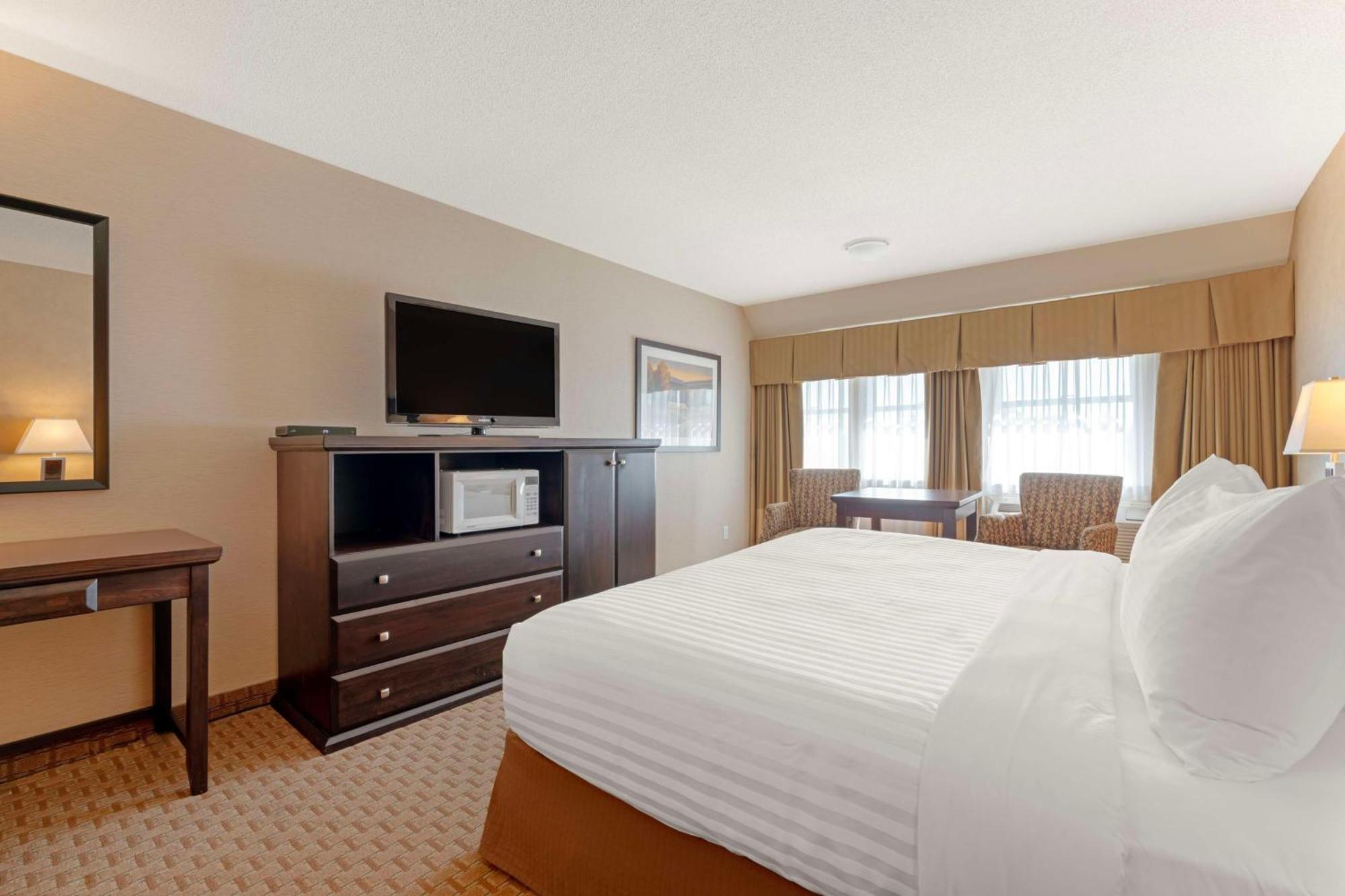 Best Western Plus Emerald Isle Hotel Sidney Exteriör bild