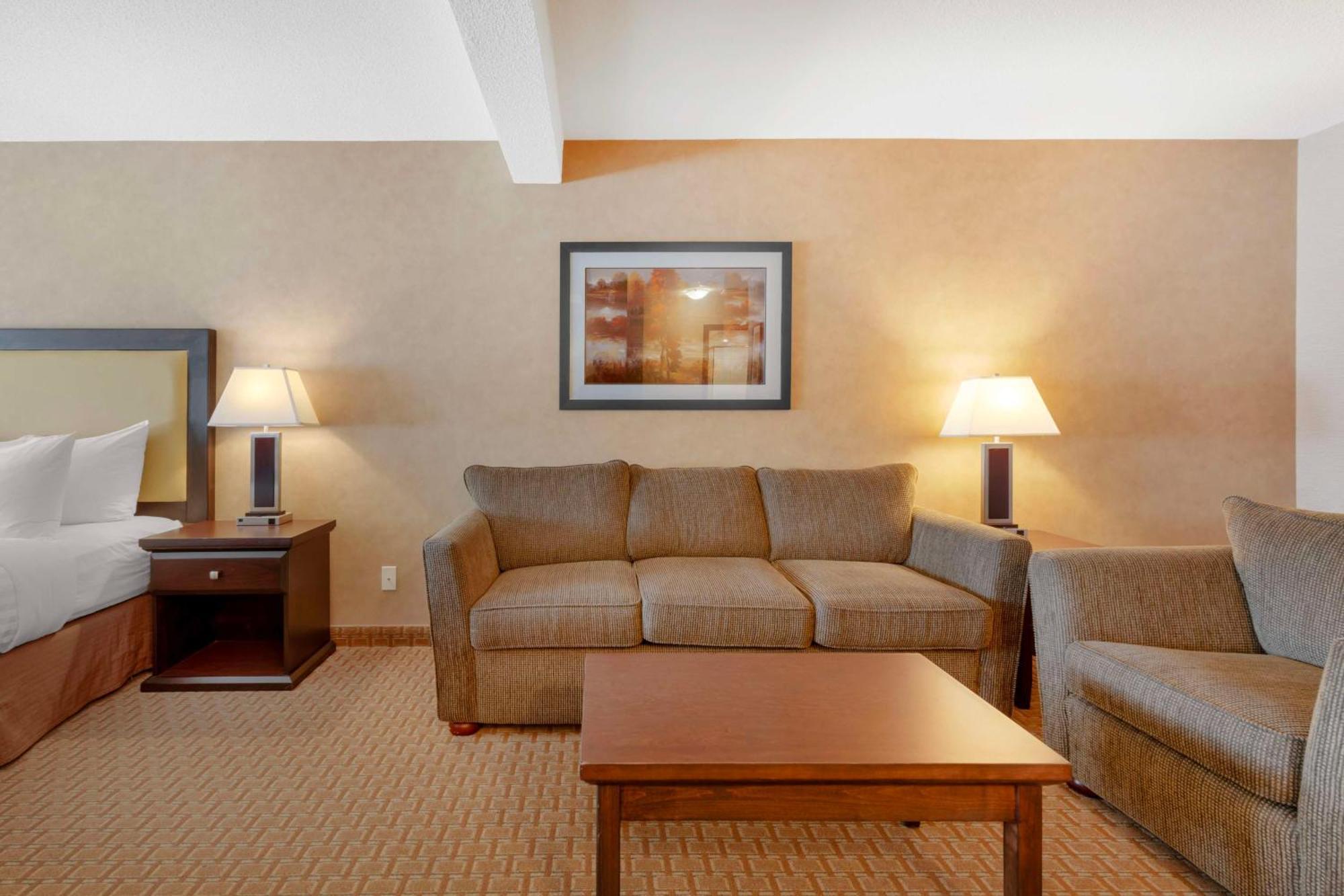 Best Western Plus Emerald Isle Hotel Sidney Exteriör bild
